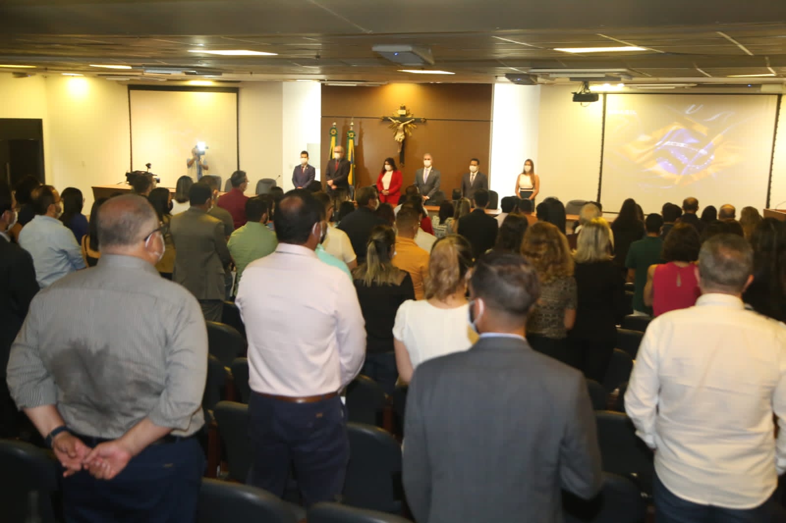 PHOTO-2022-12-13-12-35-20 2.jpg